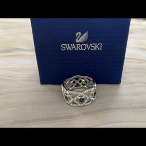 Gorgeous Swarovski ring size 6